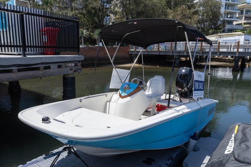 boston whaler_301024-1